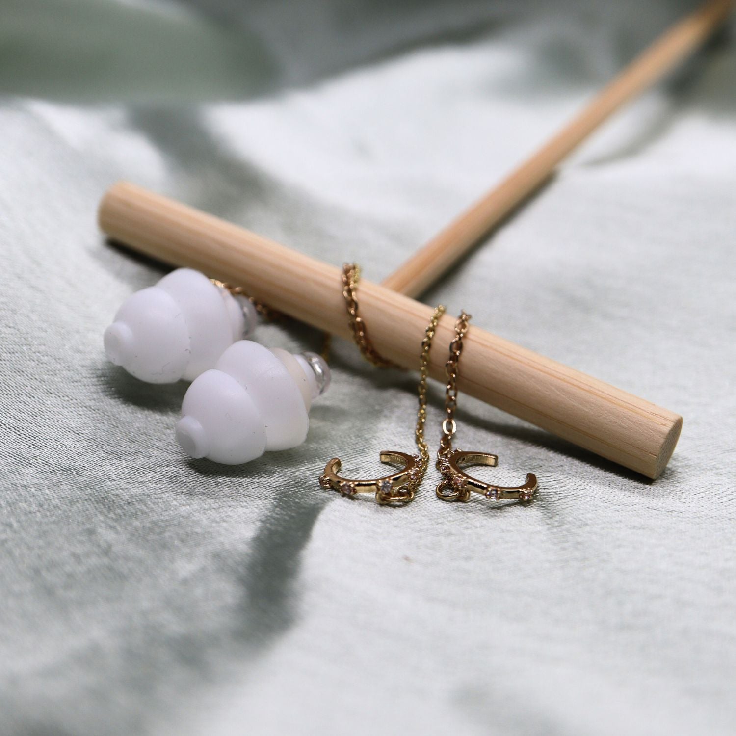 Earcuffs Voor Oordopjes (Clip) Goudkleurig Sfeerbeeld