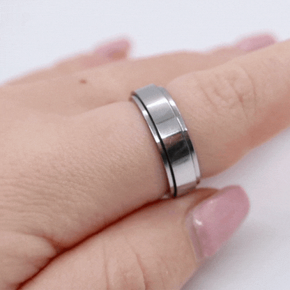 Anxiety Ring (Graveerbaar) Zilver in beweging