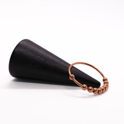 Anxiety Ring rosé goud kleurig (RVS) Sfeerbeeld