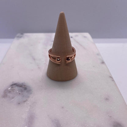 Anxiety Ring Bolletjes Zilver 925 rosé gold plated Sfeerbeeld kegel